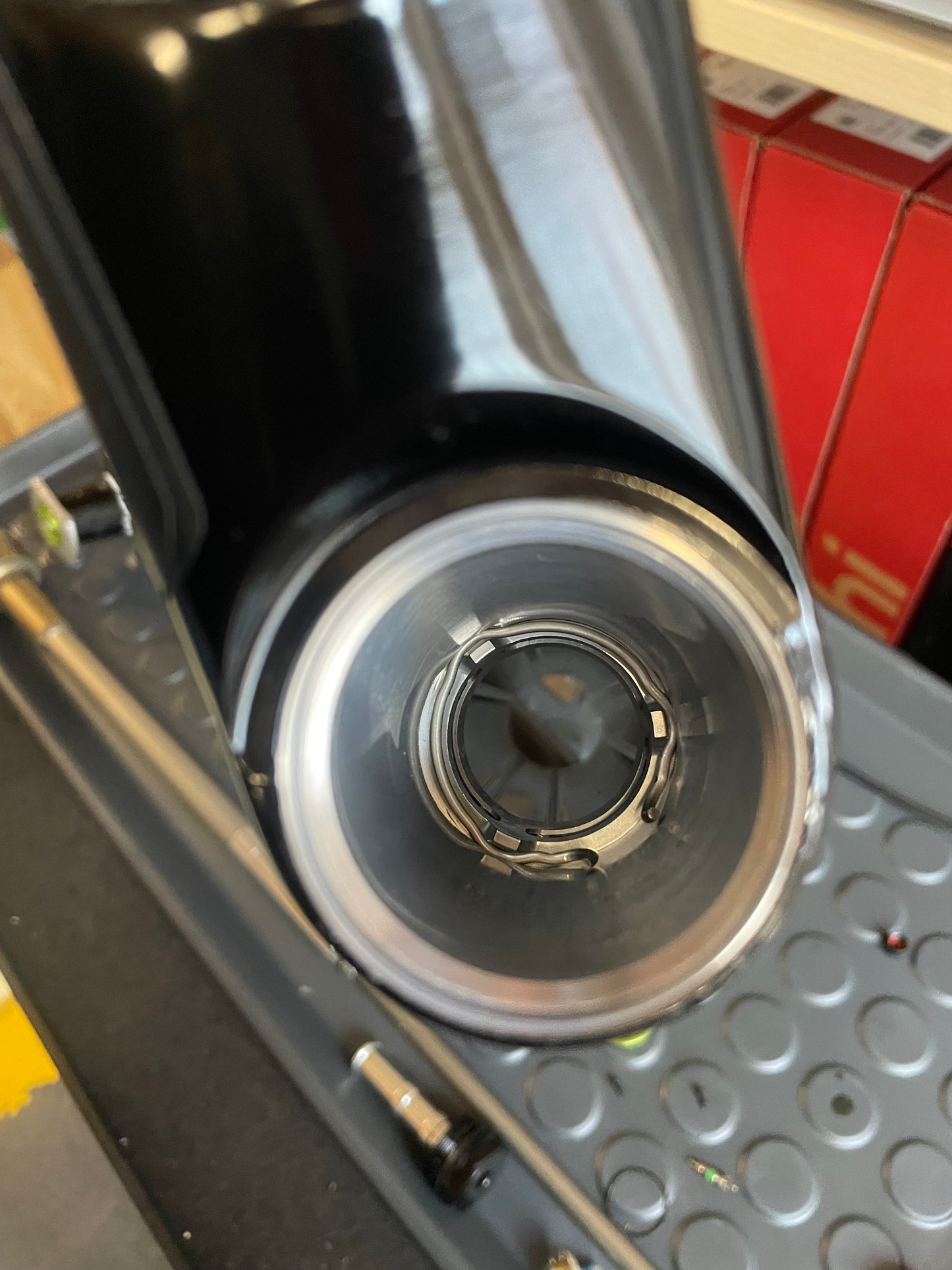 Wartung der Cannondale Lefty Ocho/Oliver-Federgabel mit Nadellager-Service